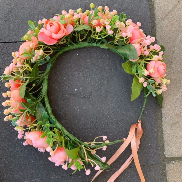HAND CRAFTED Flower Crown - Picture 7 of 7
